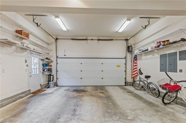 1513 Bordeaux PL, Norfolk, VA 23509