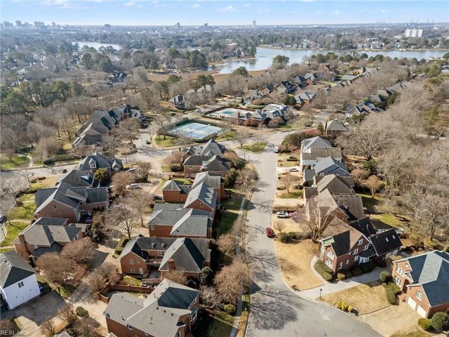 1513 Bordeaux PL, Norfolk, VA 23509