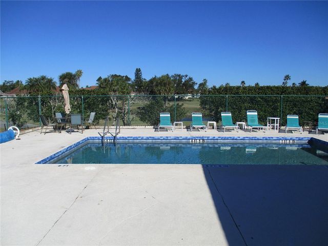 1620 FAIRWAY TRACE A, Palmetto, FL 34221