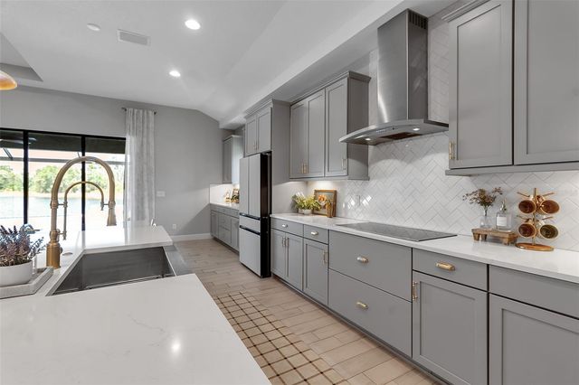 9133 WARM SPRINGS CIRCLE, Parrish, FL 34219