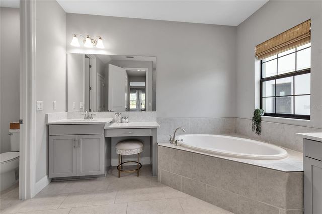 9133 WARM SPRINGS CIRCLE, Parrish, FL 34219