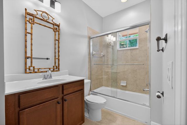 5072 Dulce Court, Palm Beach Gardens, FL 33418