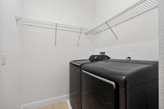 5072 Dulce Court, Palm Beach Gardens, FL 33418