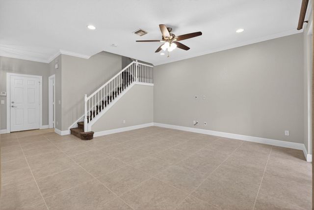 5072 Dulce Court, Palm Beach Gardens, FL 33418