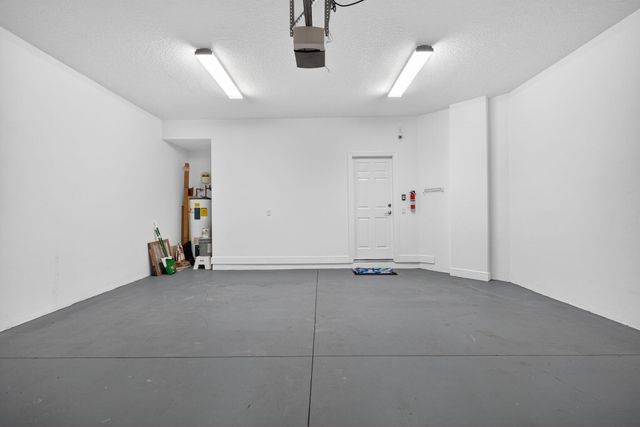 5072 Dulce Court, Palm Beach Gardens, FL 33418