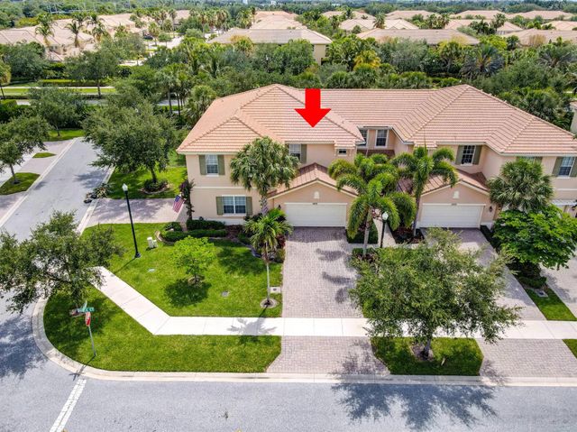 5072 Dulce Court, Palm Beach Gardens, FL 33418