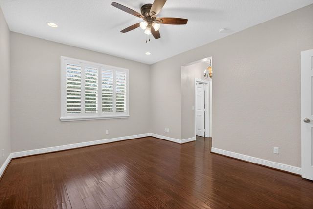 5072 Dulce Court, Palm Beach Gardens, FL 33418