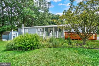 14 CEDAR ST, Manchester, PA 17345
