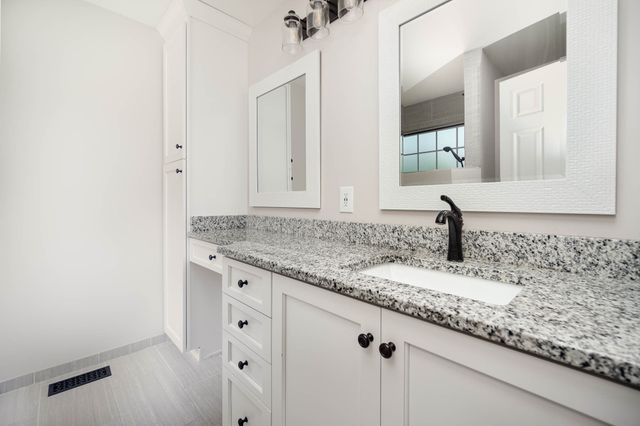 3998 Kristen St, Spring Hill, TN 37174