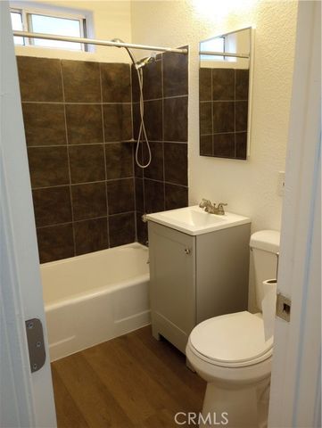 813 E Imperial, Los Angeles, CA 90059