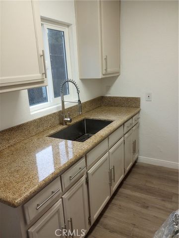 813 E Imperial, Los Angeles, CA 90059