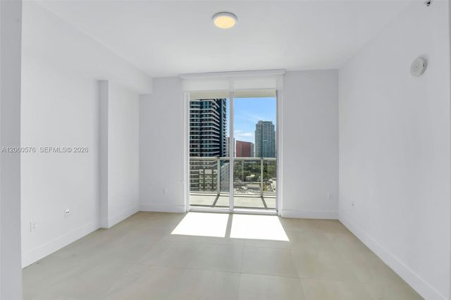 79 SW 12th St 2302-S, Miami, FL 33130