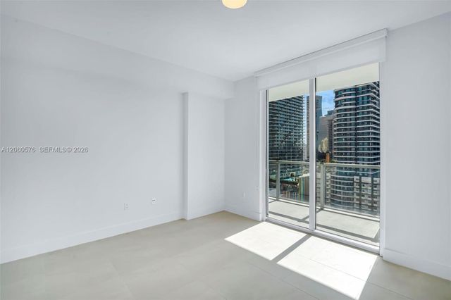 79 SW 12th St 2302-S, Miami, FL 33130