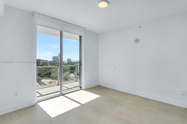 79 SW 12th St 2302-S, Miami, FL 33130