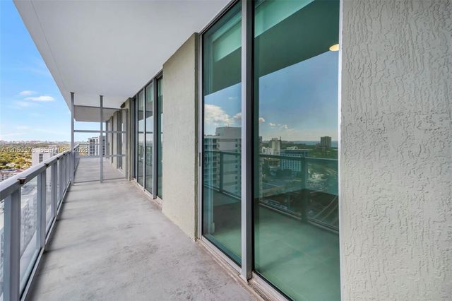 79 SW 12th St 2302-S, Miami, FL 33130