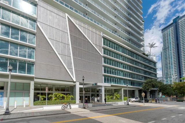 79 SW 12th St 2302-S, Miami, FL 33130