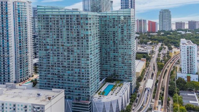 79 SW 12th St 2302-S, Miami, FL 33130