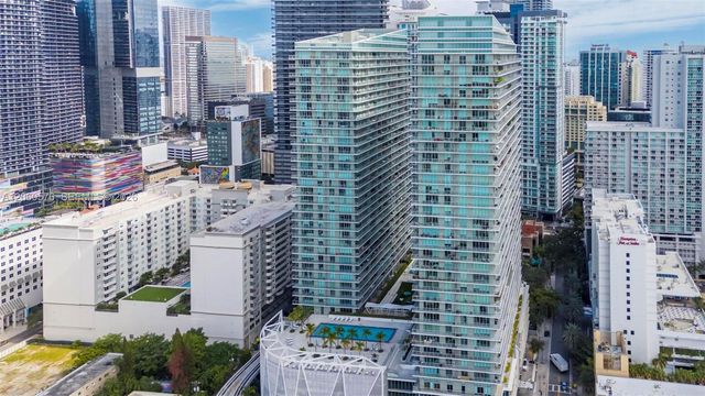 79 SW 12th St 2302-S, Miami, FL 33130