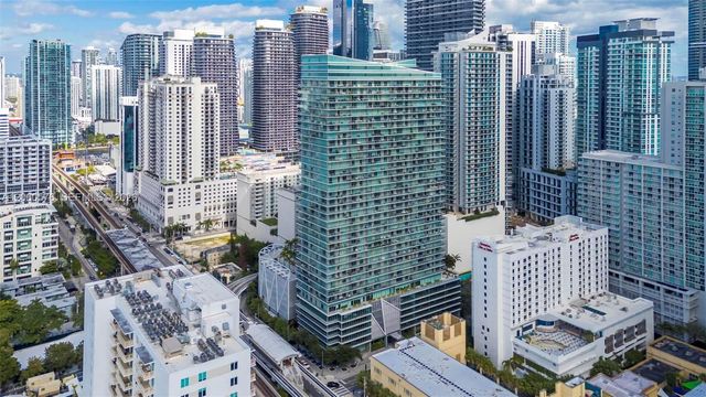 79 SW 12th St 2302-S, Miami, FL 33130