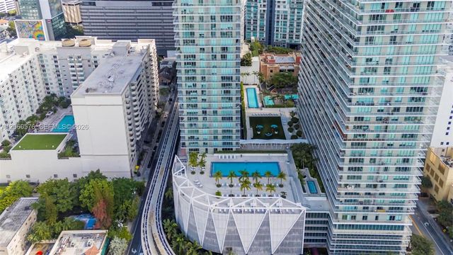 79 SW 12th St 2302-S, Miami, FL 33130