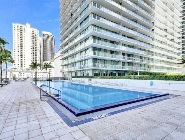 79 SW 12th St 2302-S, Miami, FL 33130