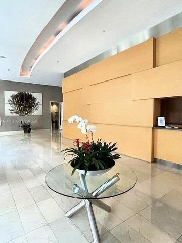 79 SW 12th St 2302-S, Miami, FL 33130