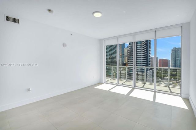 79 SW 12th St 2302-S, Miami, FL 33130
