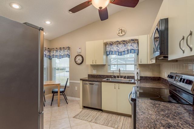 4249 BOSTON CIRCLE, New Port Richey, FL 34653