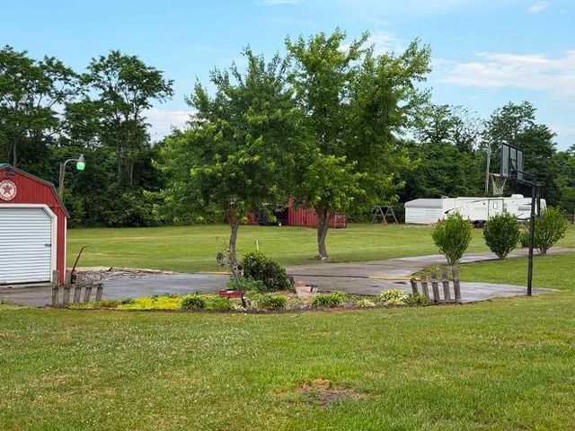 161 Gum Bottom Road, Waco, KY 40385