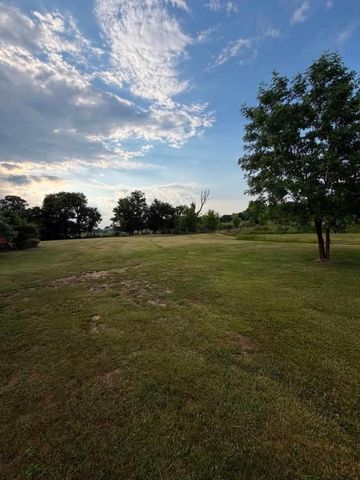 161 Gum Bottom Road, Waco, KY 40385