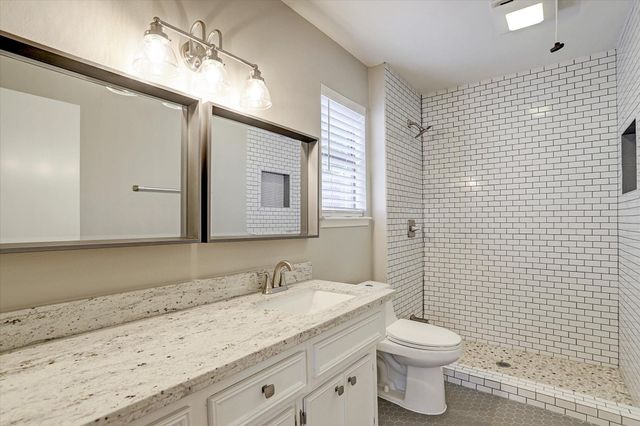 22 W Mistybreeze Circle, The Woodlands, TX 77381