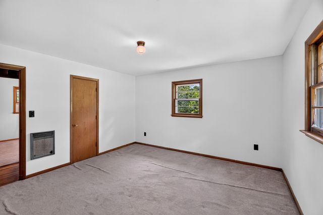 9296 Old Locust Creek Rd, Bon Aqua, TN 37025