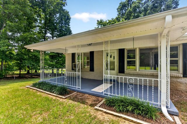 9296 Old Locust Creek Rd, Bon Aqua, TN 37025