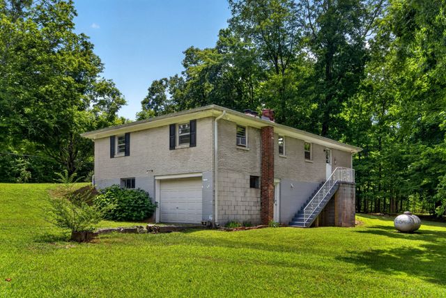9296 Old Locust Creek Rd, Bon Aqua, TN 37025