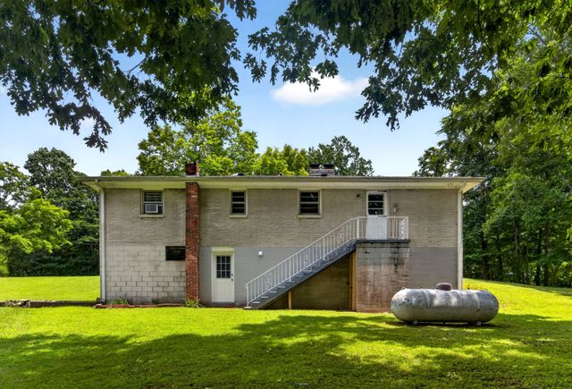 9296 Old Locust Creek Rd, Bon Aqua, TN 37025