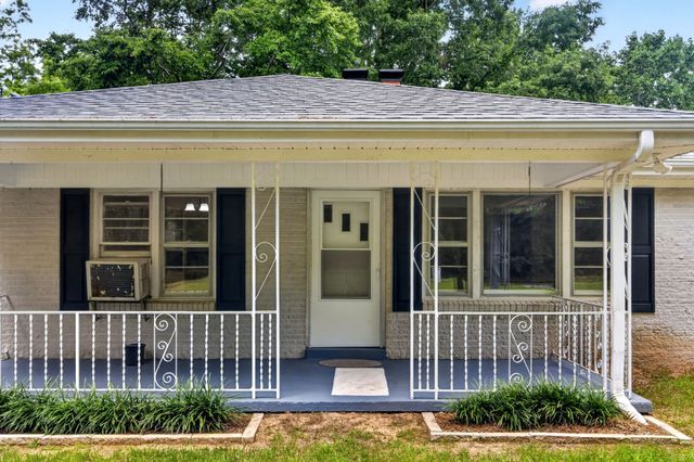 9296 Old Locust Creek Rd, Bon Aqua, TN 37025