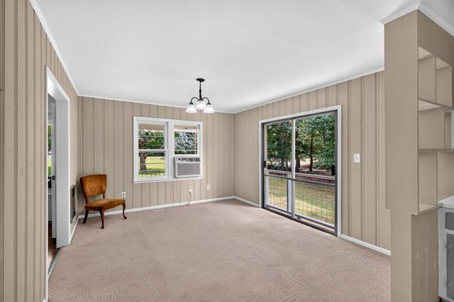 9296 Old Locust Creek Rd, Bon Aqua, TN 37025