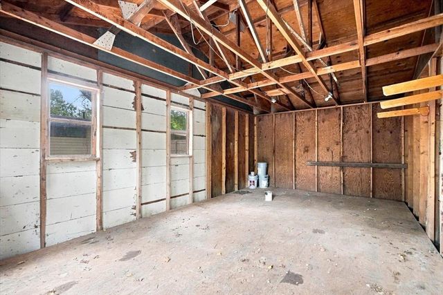 1415 N Prairie Ln., Derby, KS 67037