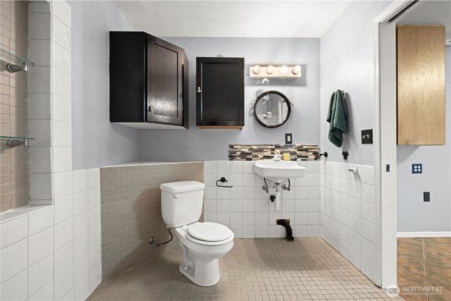 1717 E 42nd Street, Tacoma, WA 98404