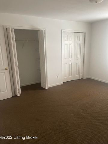 6300 Camden Ct, Crestwood, KY 40014