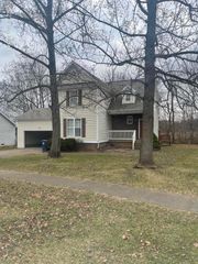 6300 Camden Ct, Crestwood, KY 40014
