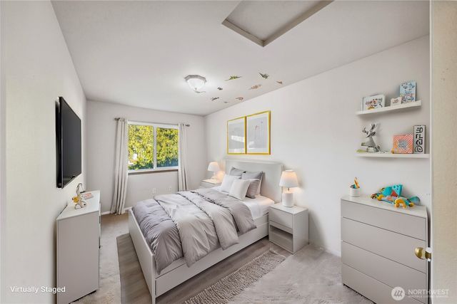 1340 NW Redwing Drive, Oak Harbor, WA 98277