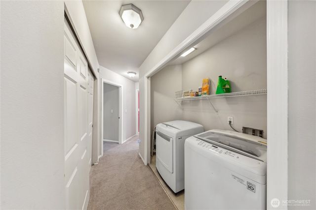 1340 NW Redwing Drive, Oak Harbor, WA 98277
