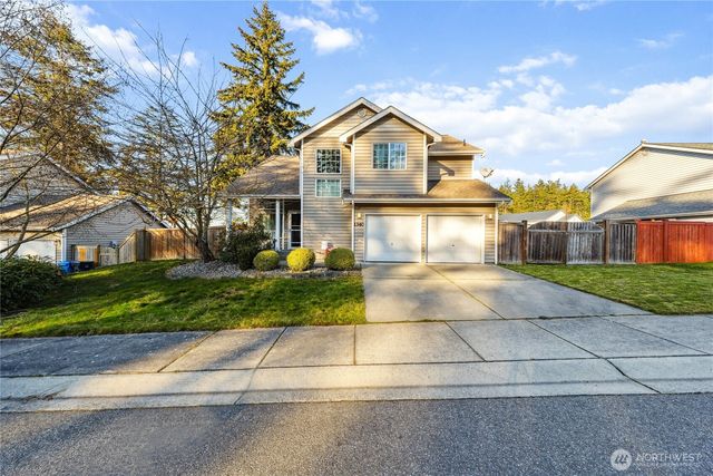 1340 NW Redwing Drive, Oak Harbor, WA 98277