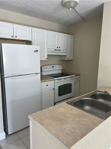 2701 Riverside Dr 308-B, Coral Springs, FL 33065