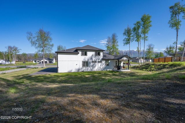 678 W Birdnest Drive, Wasilla, AK 99654