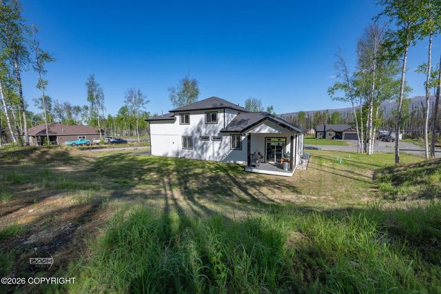 678 W Birdnest Drive, Wasilla, AK 99654