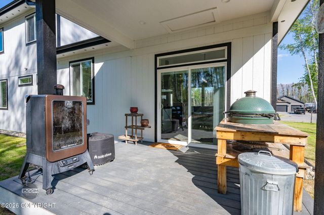 678 W Birdnest Drive, Wasilla, AK 99654