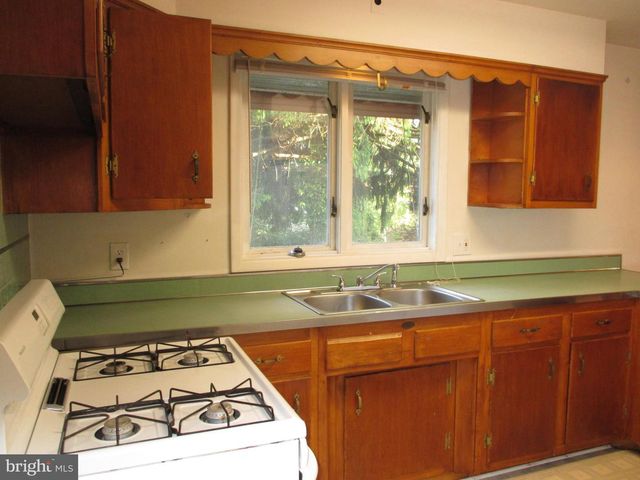 1748 SAN GABRIEL DR, York, PA 17406