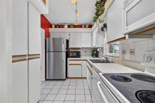 6356 SAFFORD TERRACE, North Port, FL 34287